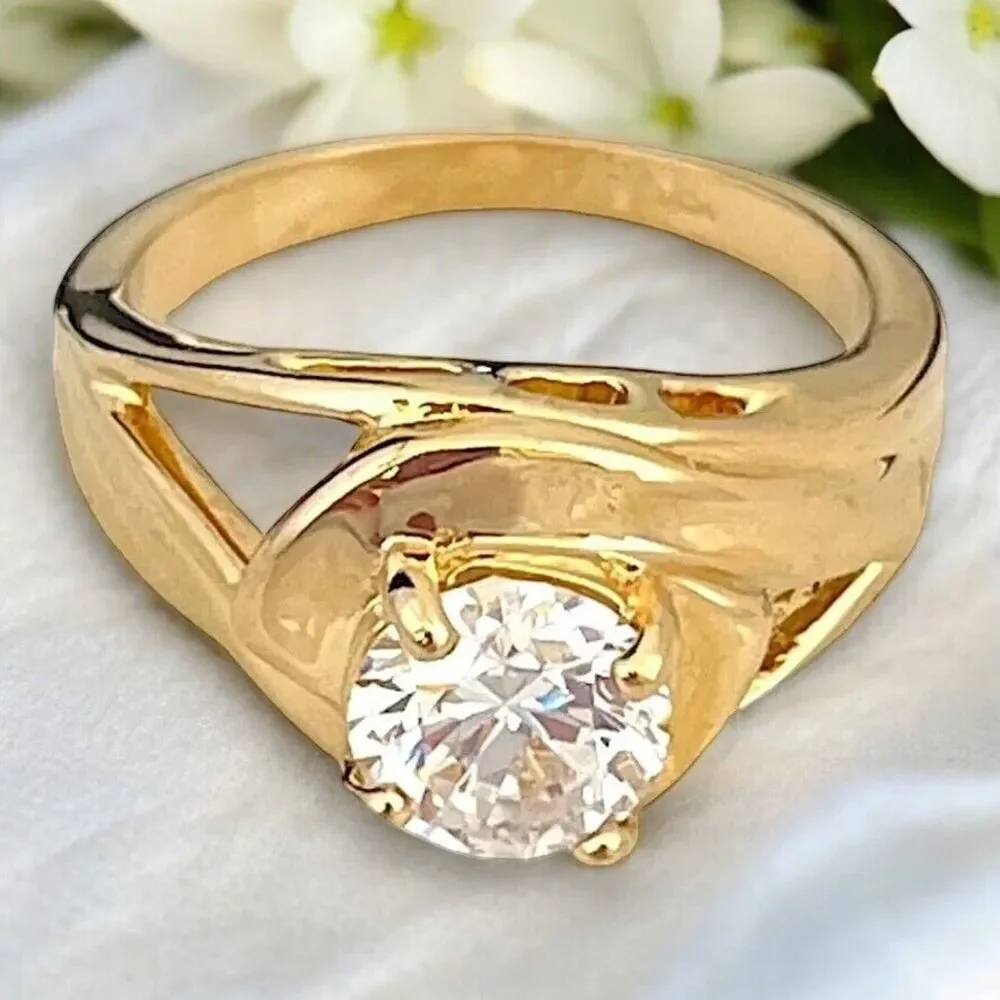 Vintage 1970s Ring Size 8 CZ Solitaire Openwork Gold Plated Band - 14R